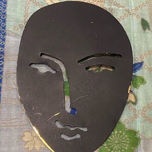 Patrick Rétif Paris Black Pin